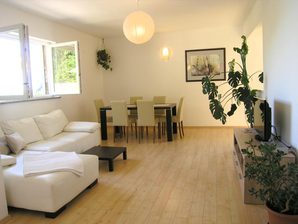 Apartments Dagmar Крк Экстерьер фото