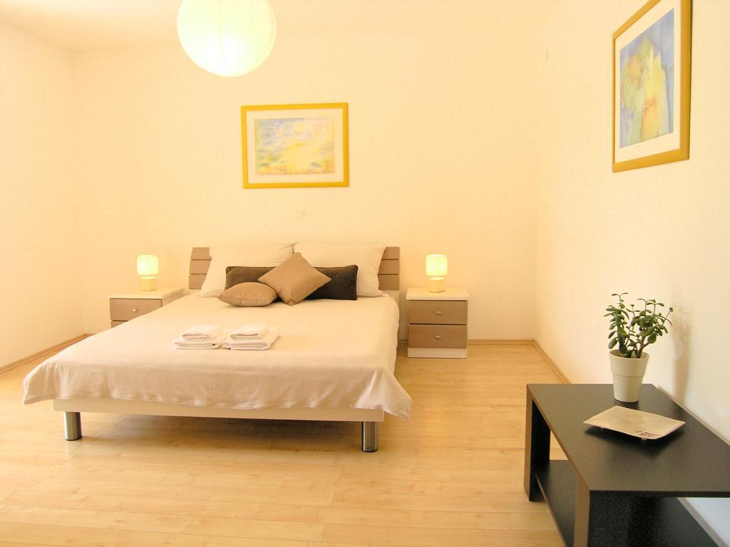 Apartments Dagmar Крк Экстерьер фото