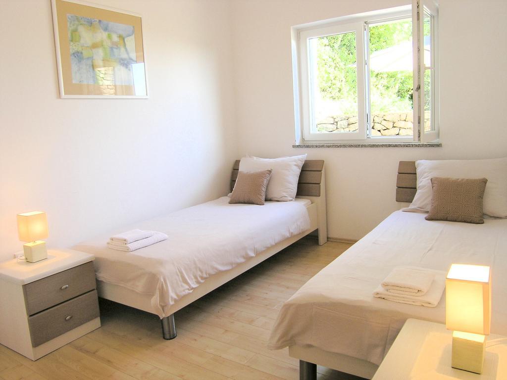Apartments Dagmar Крк Экстерьер фото