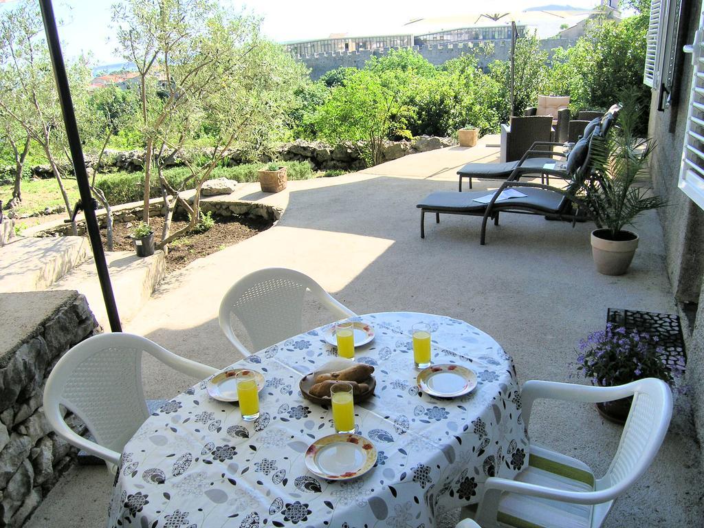Apartments Dagmar Крк Экстерьер фото